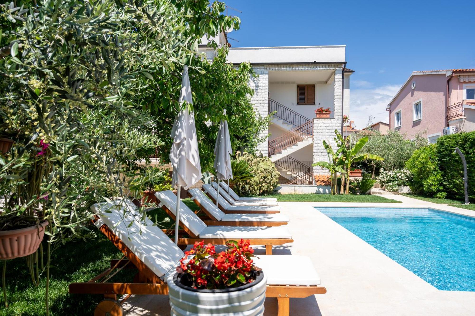 Apartments Maras Poreč Extérieur photo
